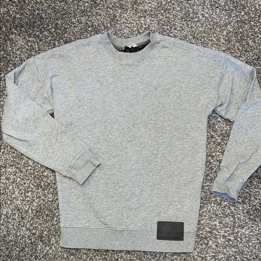Calvin Klein Light Gray Crewneck Sweater
